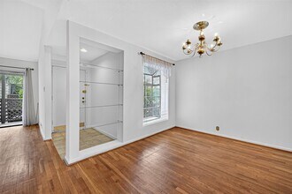 Building Photo - 2829 Timmons Ln