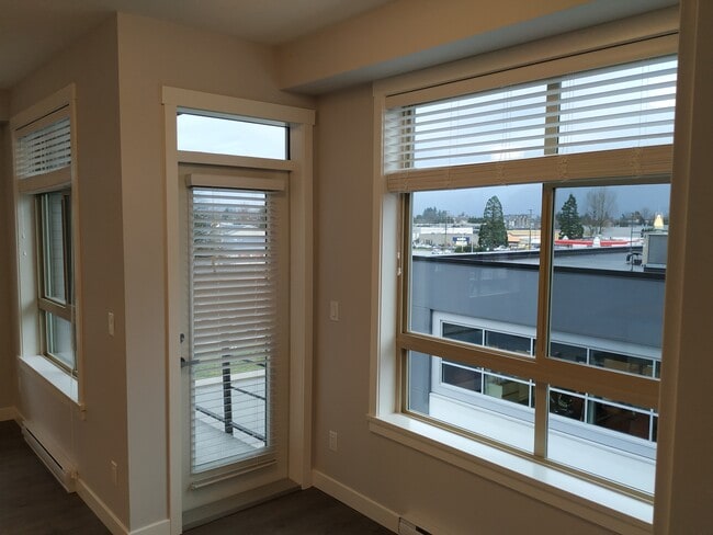 Building Photo - 45562 Airport Rd