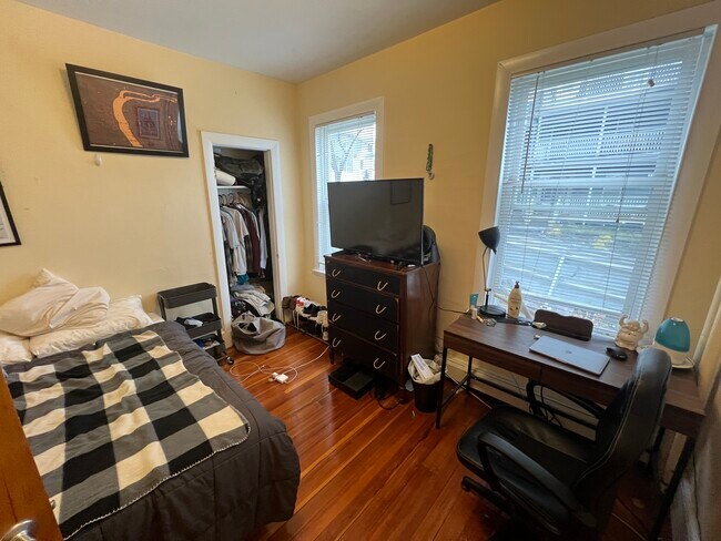 Foto del edificio - 29 Cameron Ave