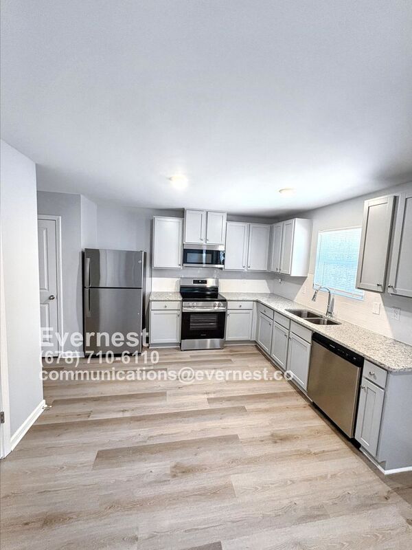 Foto del edificio - 75 Heyman Dr