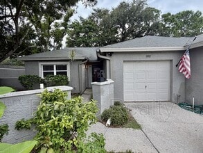 Building Photo - 102 Steeplechase Ln