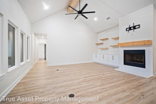 Foto del edificio - 4 br, 3 bath House - 501 Brookshire Ave