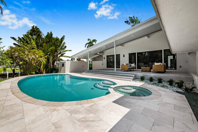 Foto del edificio - 2637 Sugar Loaf Ln