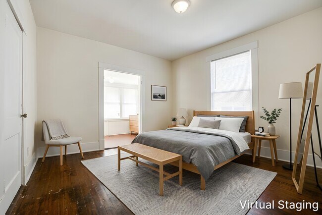 virtually staged photo - 5336 Junius St