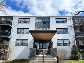 Building Photo - 2177 Avenue Road