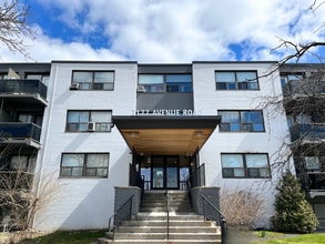 Building Photo - 2177 Avenue Road