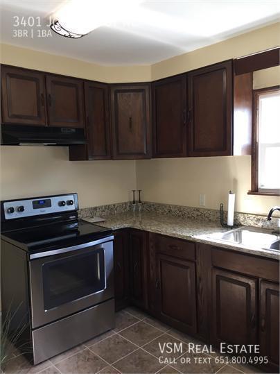 Foto del edificio - LIVE IN NORTHEAST MPLS! 3 Bedroom 1 Bath H...