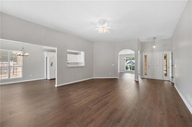 Foto del edificio - 6375 Seymour Pl NW