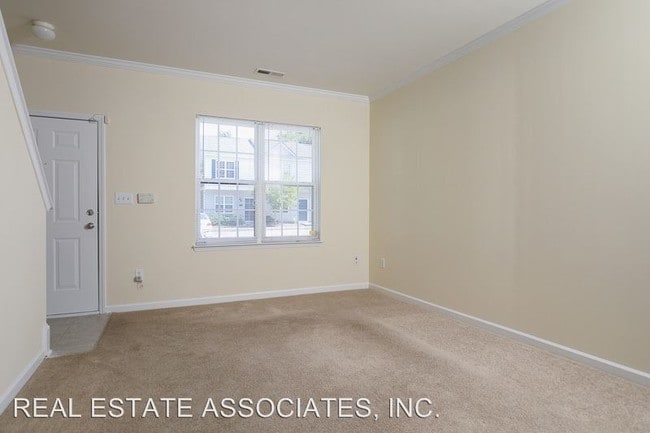 Building Photo - 2 br, 2.5 bath House - 144 Blue Crest Lane