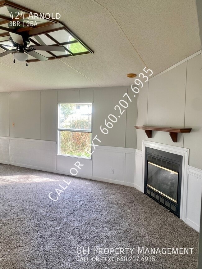 Building Photo - 424 Arnold-