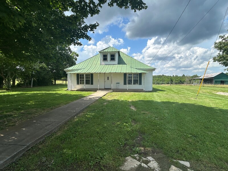 Primary Photo - 8746 Old Jackson Ridge Rd N