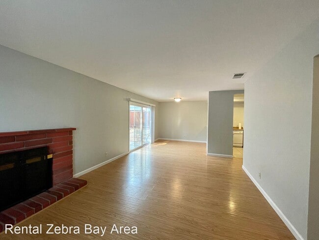 Building Photo - 3 br, 2.5 bath House - 105 Fountainhead Ct