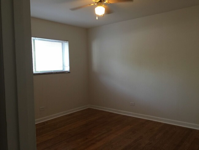 One Bedroom/ Hardwood Floor - Highland Manor Apartments