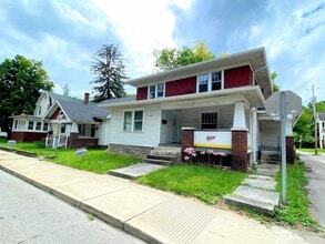 Building Photo - 407 N Dunn St