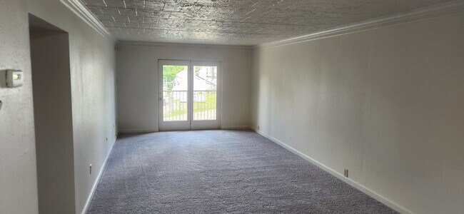 Sala de estar - 1409 Summit St