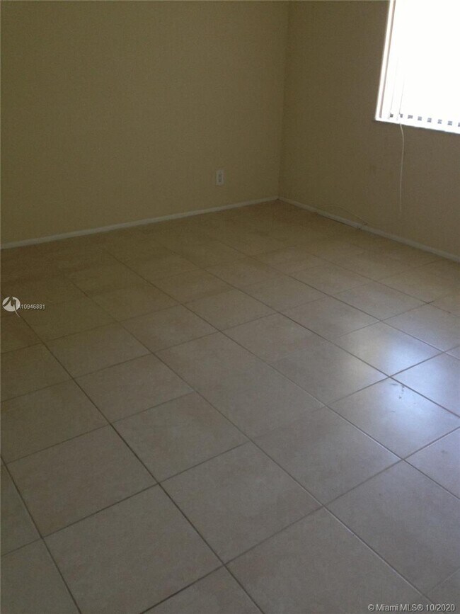 Building Photo - 11348 Royal Palm Blvd