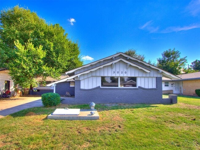 Photo - 3020 SW 65th Pl House