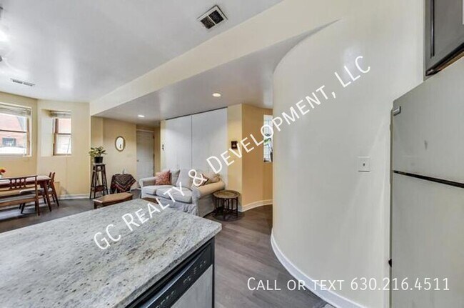Foto del edificio - 1423 W Oakdale-Unit G
