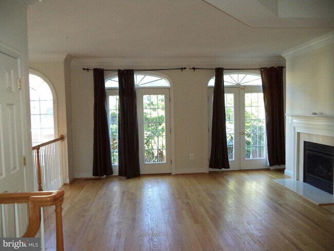 Foto del edificio - 6812 Rigby Ln