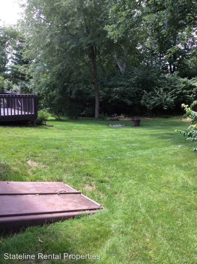 104 Centralia Pl NE, Poplar Grove, IL 61065 House Rental in Poplar