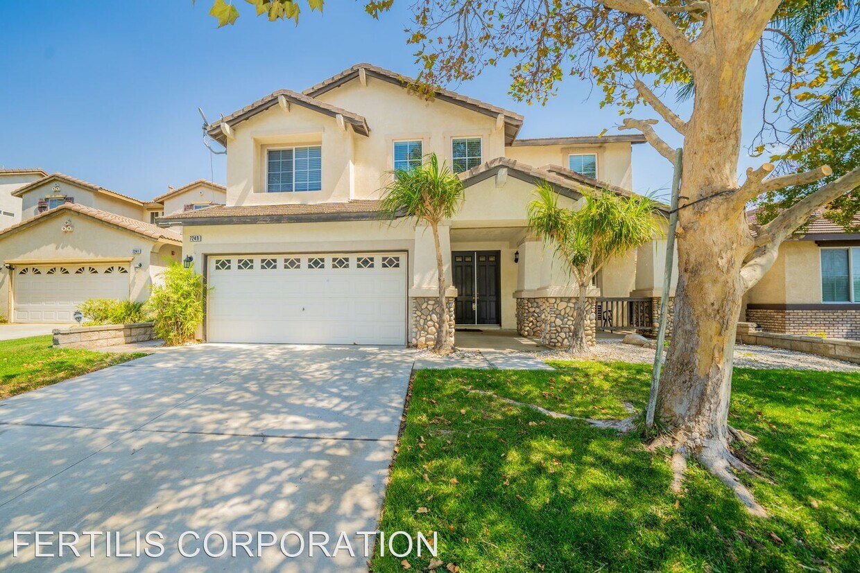 Foto principal - 4 br, 2.5 bath House - 7249 Elsa Ct