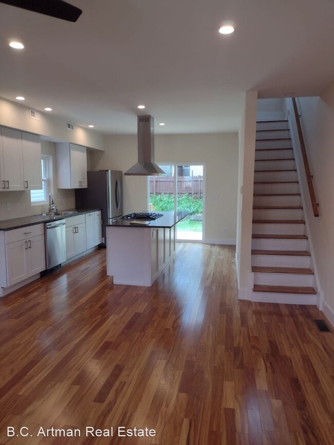 Building Photo - 3 br, 2 bath House - 259 Dunseith Street