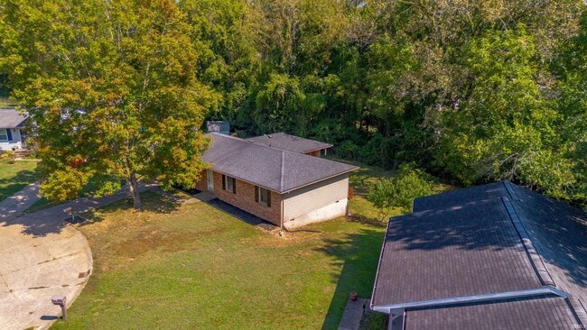 Building Photo - 6800 Oakmont Ct