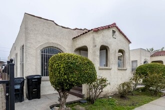 Building Photo - 138 W 82nd St