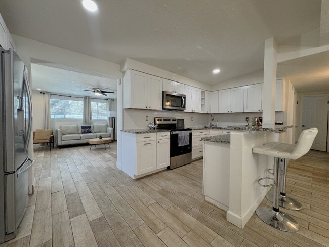 Foto del edificio - 10996 106th Ave N