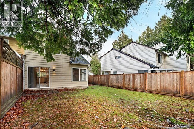 Building Photo - 4200 Tyson Pl