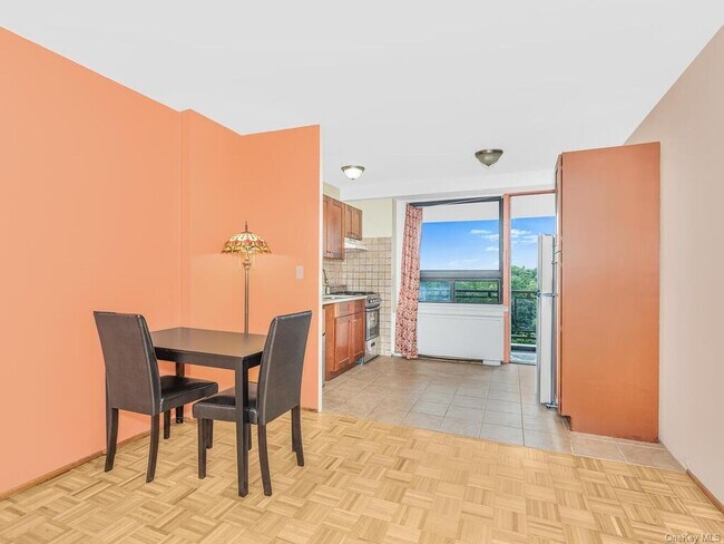 Building Photo - 4705 Henry Hudson Pkwy W