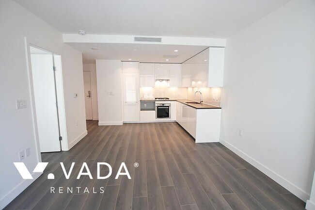 Photo du bâtiment - Fraser Commons At Marine 1 Bedroom Apartment Rental 201-8188 Fraser St Vancouver: VADAPM.com