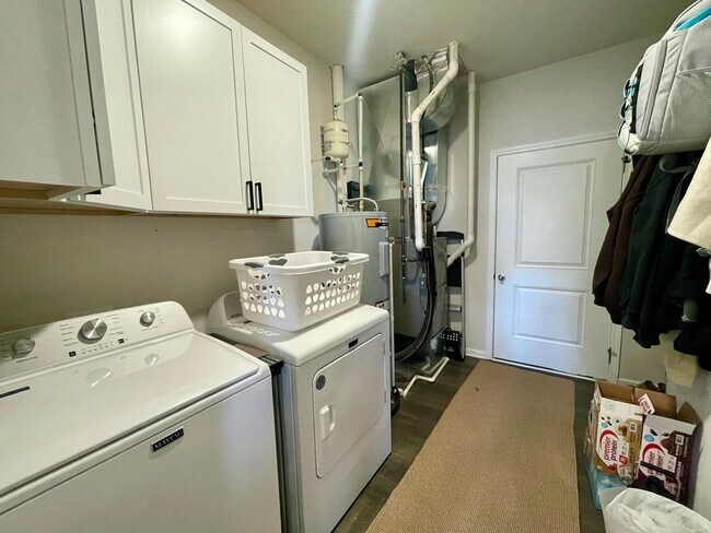 Foto del edificio - 3 Bed 2 Bath Available Now In Mccordsville!