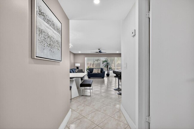 Foto del edificio - 492 Piedmont Ct
