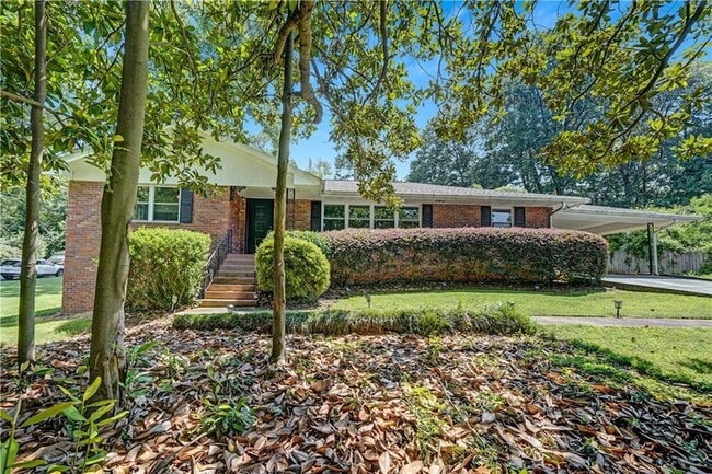 Photo - 2127 Desmond Drive Unit House