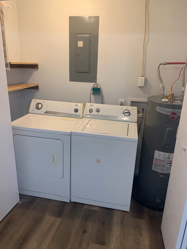 Foto del edificio - 3030 Wilson Rd