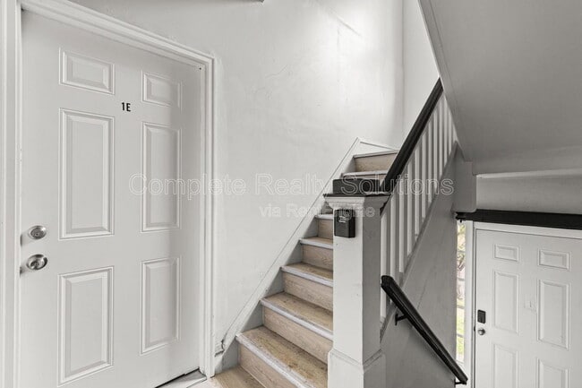 Building Photo - 3702 Meramec St
