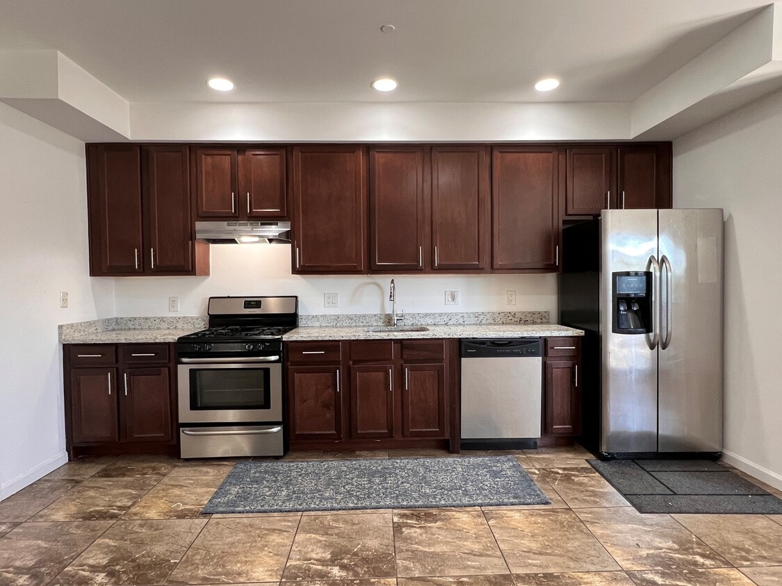 kitchen - 190 Culver Ave