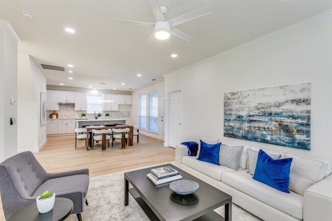 Foto del edificio - 1620 Greenway Dr