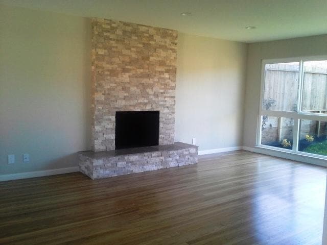 Foto del edificio - 4 bedroom in South San Francisco CA 94080