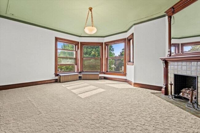 Foto del edificio - 2581 N Maryland Ave