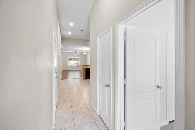 Foto del edificio - 111 Harbour Town Cir