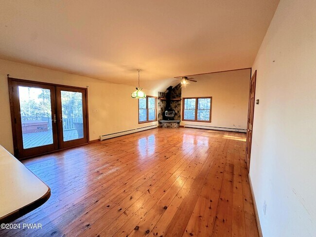 Building Photo - 109 Mountain Laurel Ln