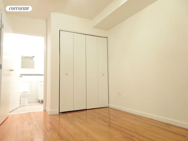 Building Photo - 344 Third Avenue 4F