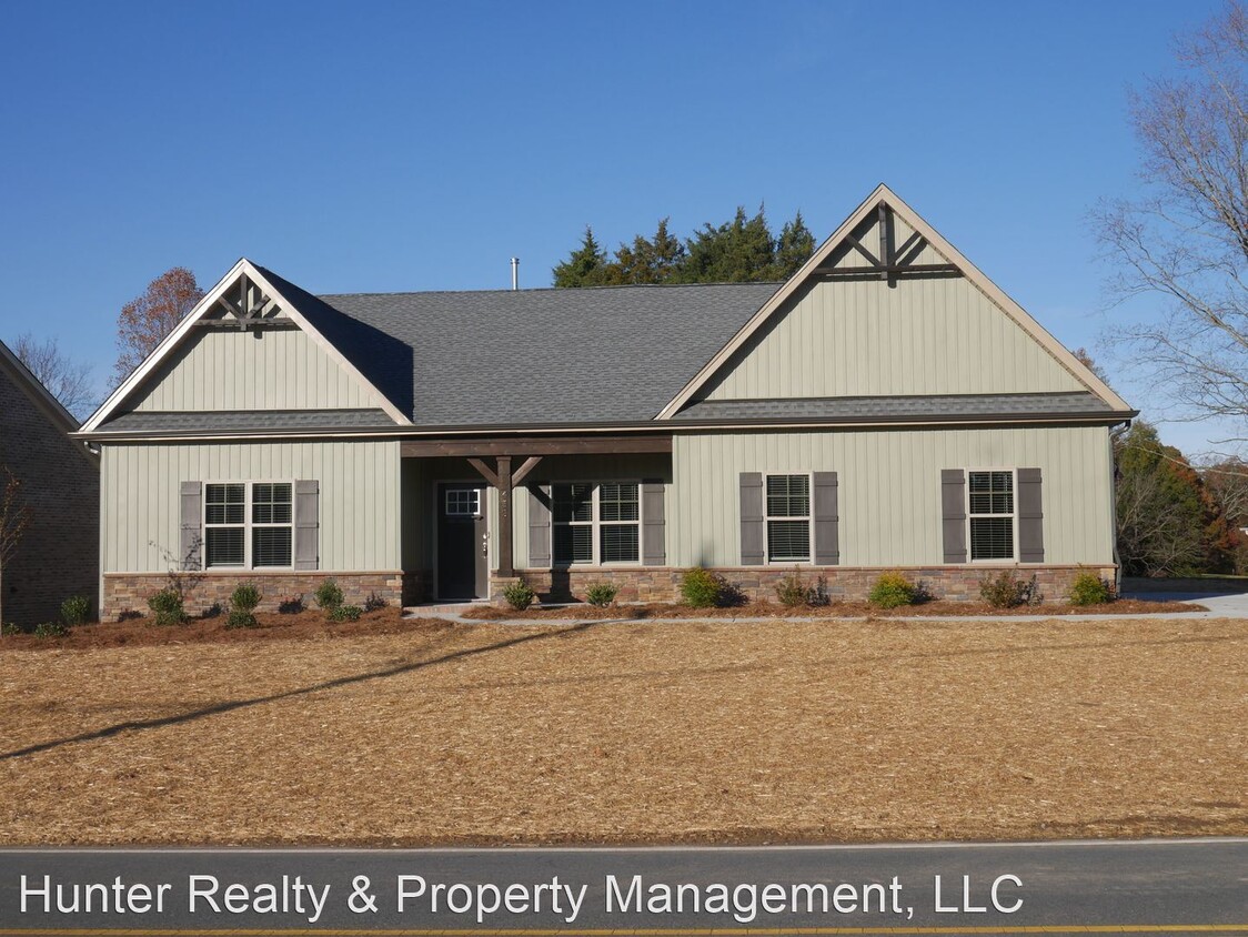 Primary Photo - 3 br, 2 bath House - 453 Petree Road