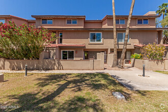 Building Photo - 7921 E San Miguel Ave