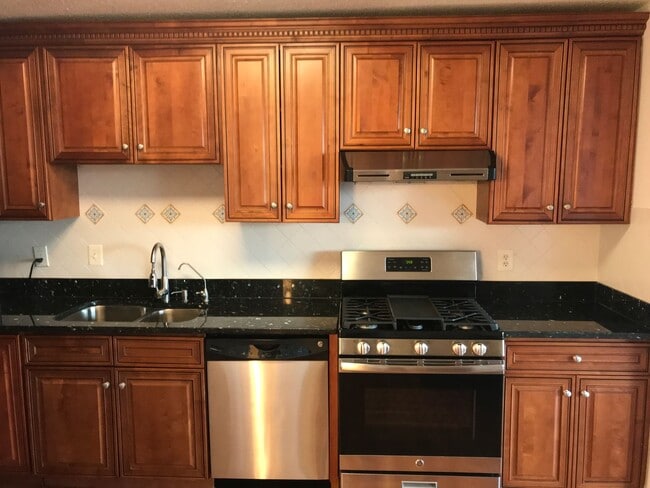 Photo - Luxury 1 bedroom 1 bath condo with great amenities