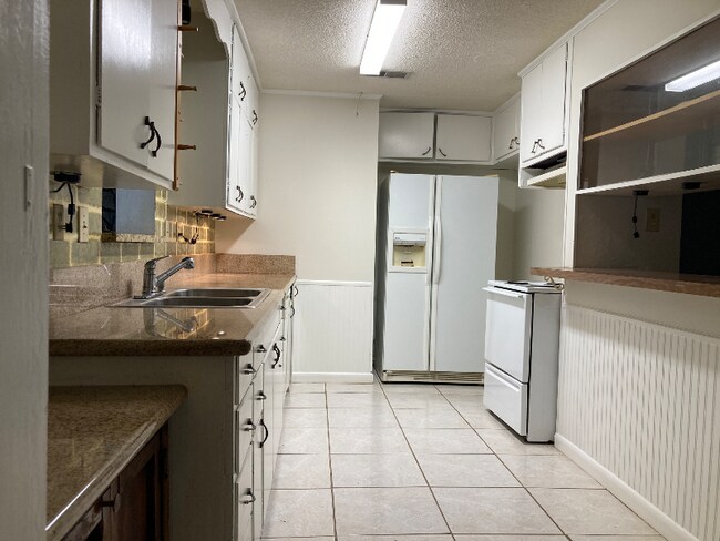 Foto del edificio - 1275 Carlton Acres W