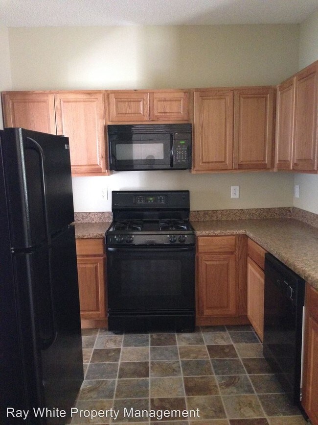 Building Photo - 6094 Oak Bend Ct