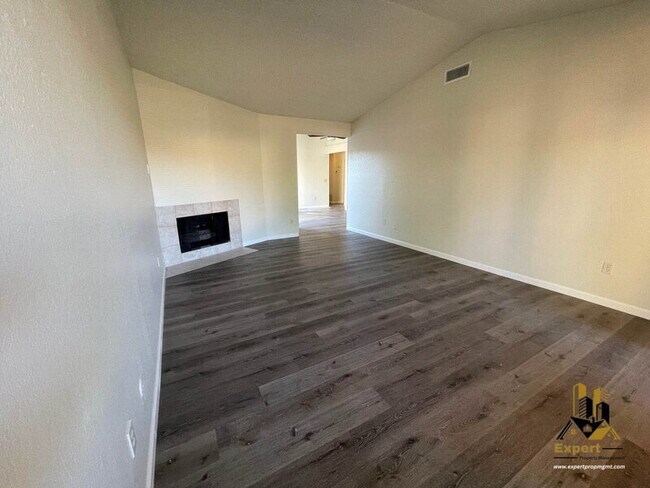 Building Photo - 4802 Mary Kate Dr